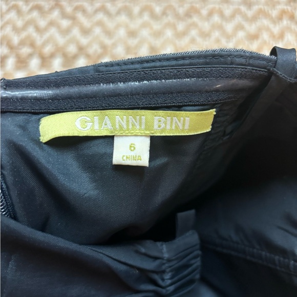 Gianni Bini Strapless Two Tone Jean Dress size 6 - Picture 3 of 7